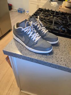 Nike Air Jordan 1 low Cool Gray Size 10