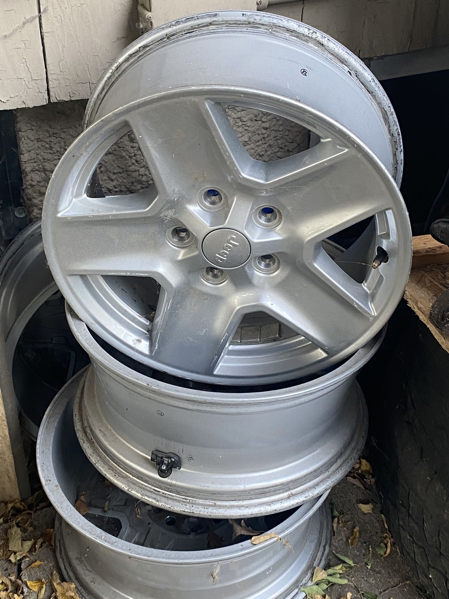 4 Jeep Rims