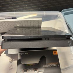 PS4 Slim Final Fantasy Edition
