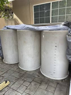 Large Heavy-Duty Plastic Water Storage Tanks (100+ Gallon) – Set of 3