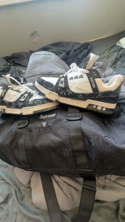 supreme duffle x Louis Vuitton runners