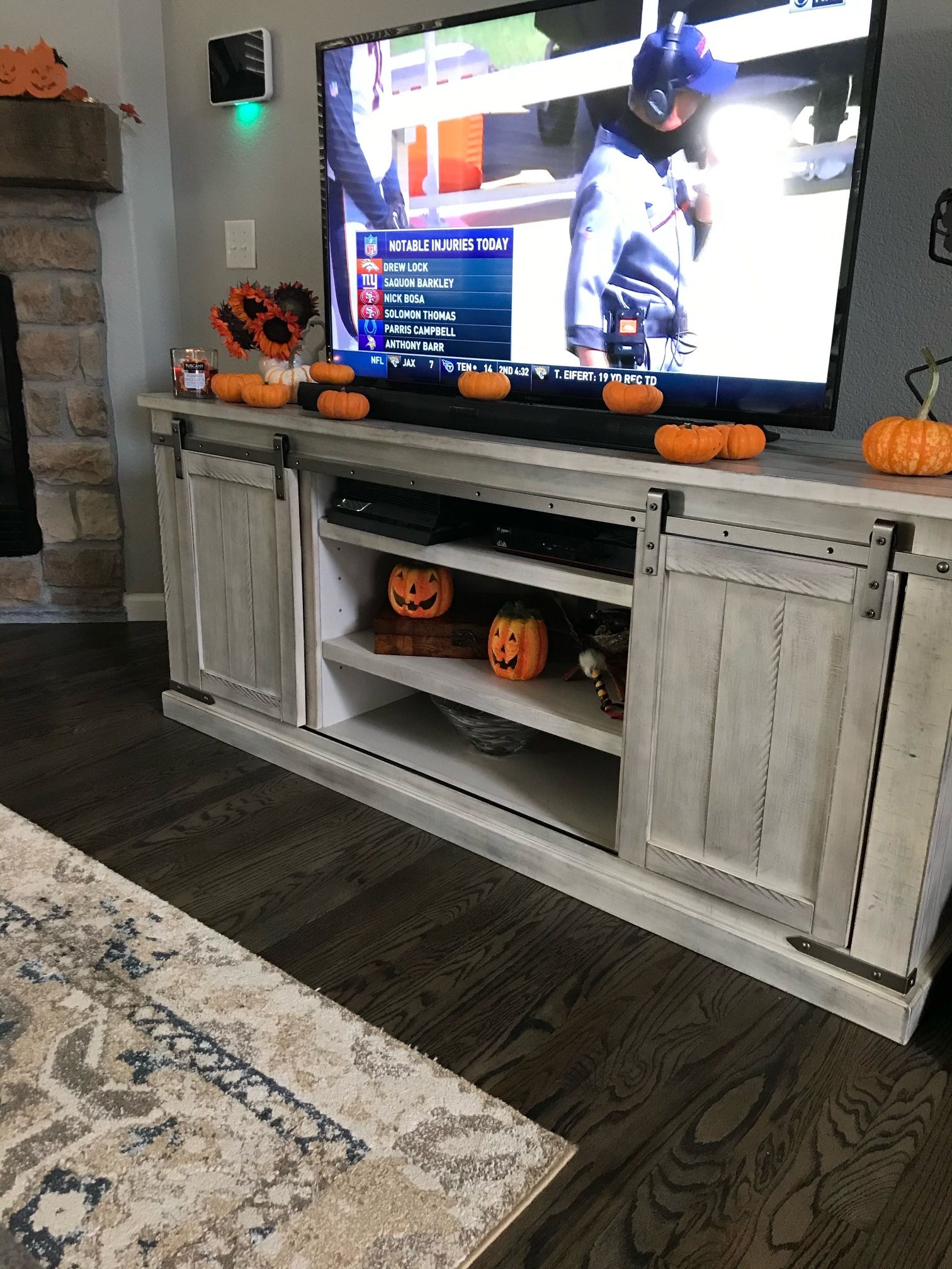 Carynhurst 70” TV Stand – Rustic Farmhouse Vibe