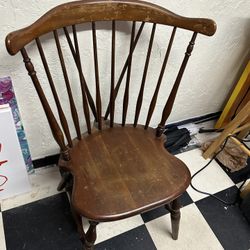 Ethan Allen Heirloom Nutmeg Maple Fiddleback Windsor Dining Side Chair