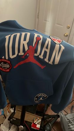 Jordan hoodie size xl kids