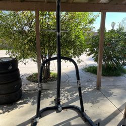 Everlast Dual Heavy Bag Stand And Everlast Punching Bag