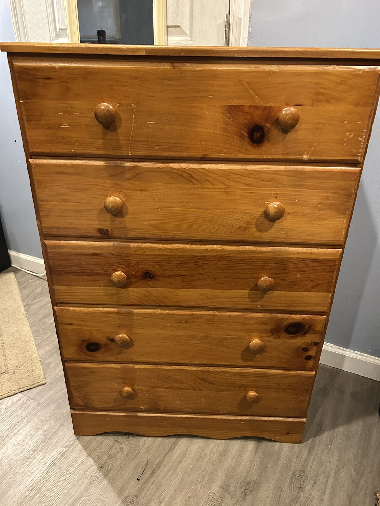 Wood 5 Drawer Dresser