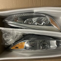 Official Ford Focus 15-18 Headlamps/Headlights Pair L&R