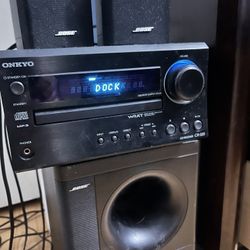 Onkyo Cr-325, Bose acoustimass 3 series iv Subwoofer + 2 Cube Satellites 