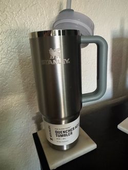 Stanley Quencher H2.0 Flowstate Tumbler 30oz