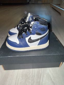 Jordan 1’s  size 5