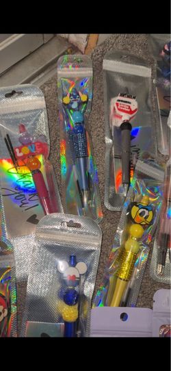 Custom pens 🖊️