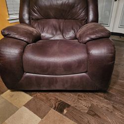 Oversized Recliner