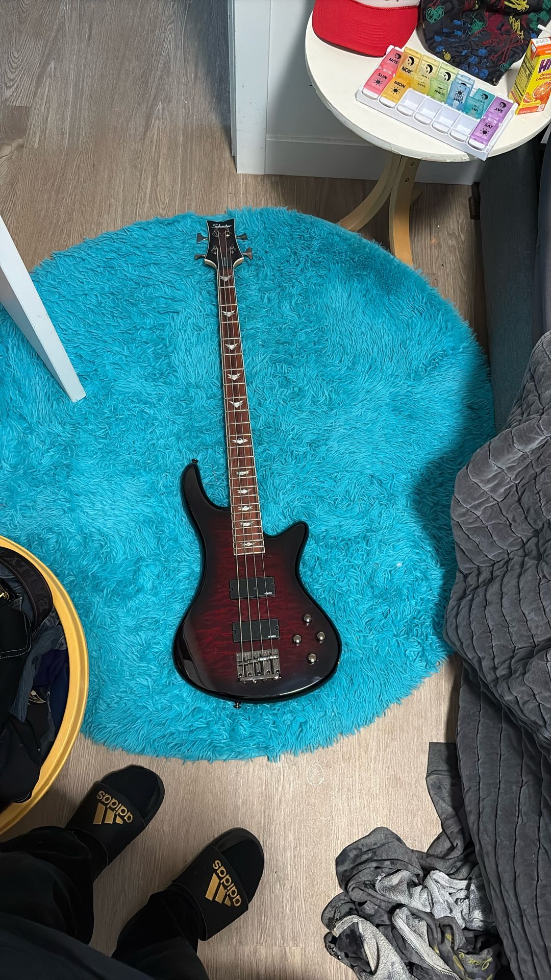 Schecter Diamond Series Stiletto Extreme 4 Bass