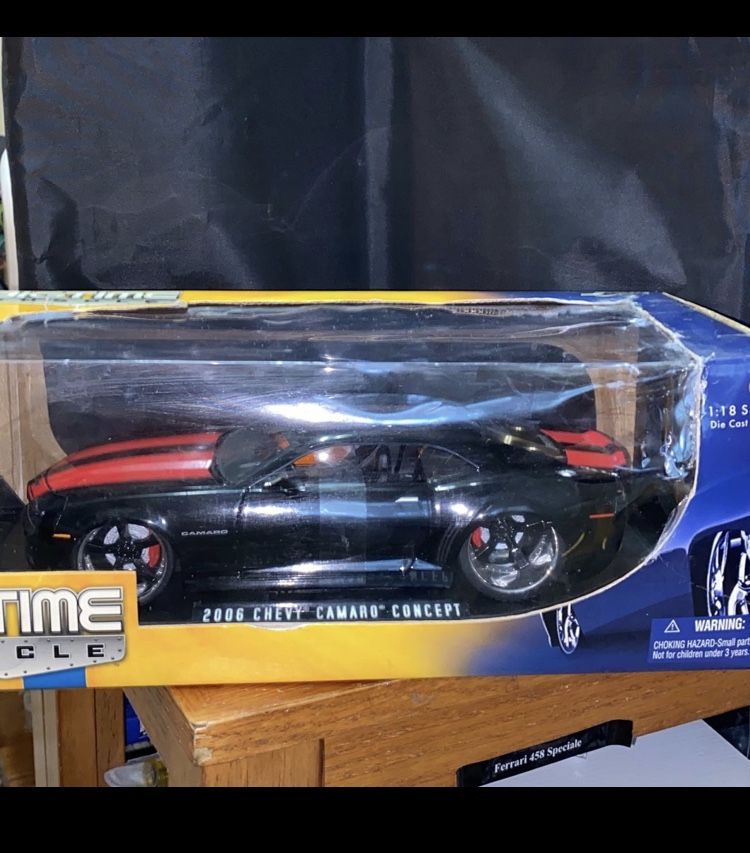 1:18 2006 Chevy Camaro Concept