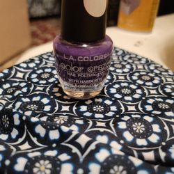LA COLORS POLISH W/HARDENERS