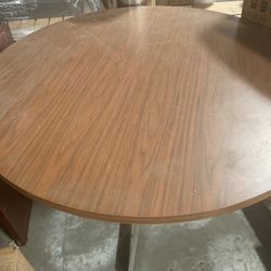 Round Table