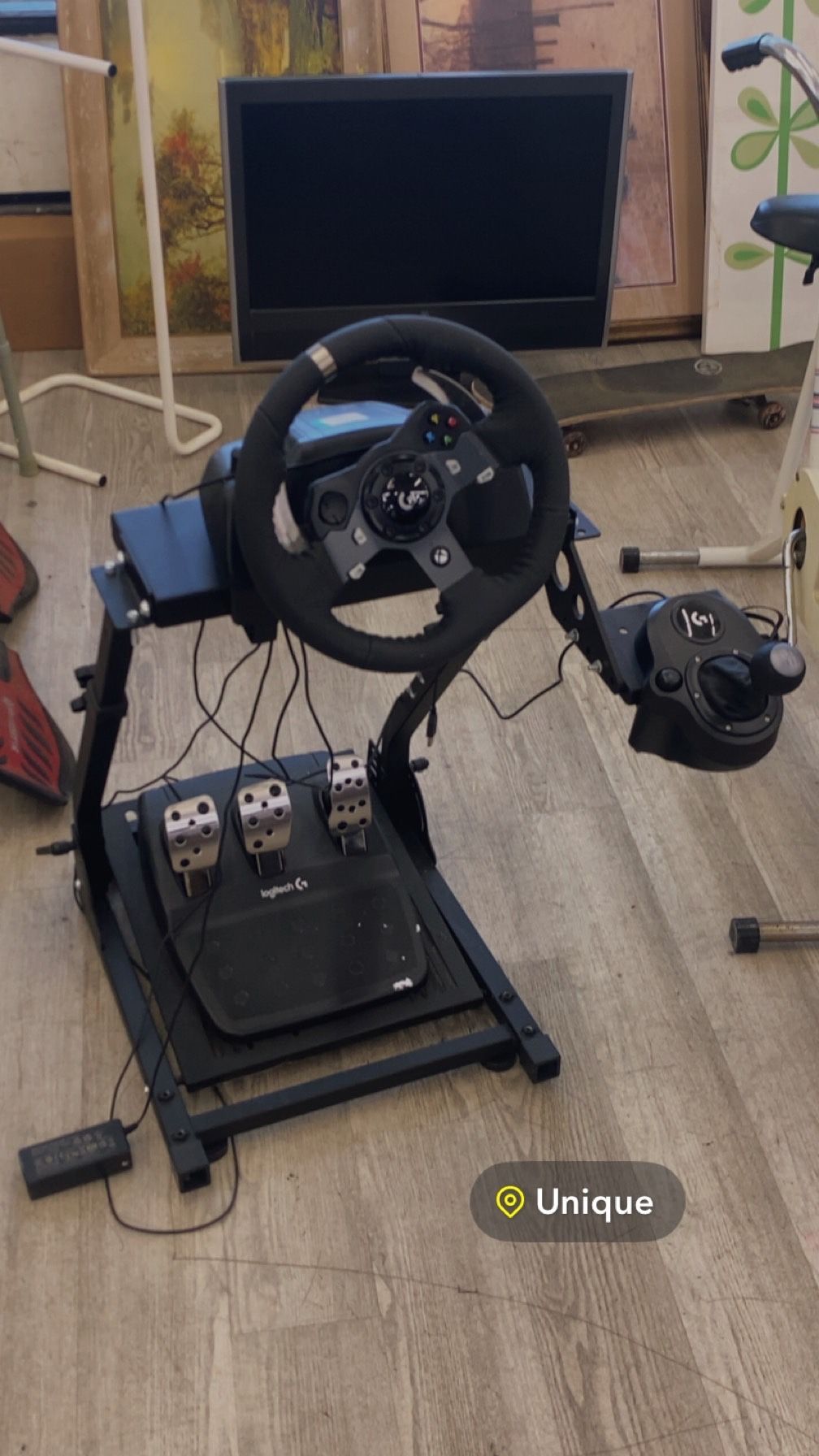 Logitech G920 Driving Force Racing Wheel for Xbox and PC with Pedals and Shifter