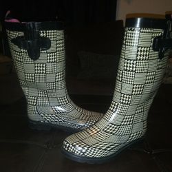 Womans rain boots size 10! Capelli brand! Excellent shape! 