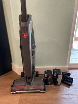 Hoover OnePower Cordless Vacuum w/Batteries