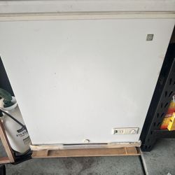 GE Top Chest Freezer 
