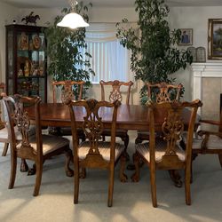 Solid Wood Dining Table With 8 Chairs!!!