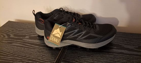 Denali Black Trail Sneakers New with Tags