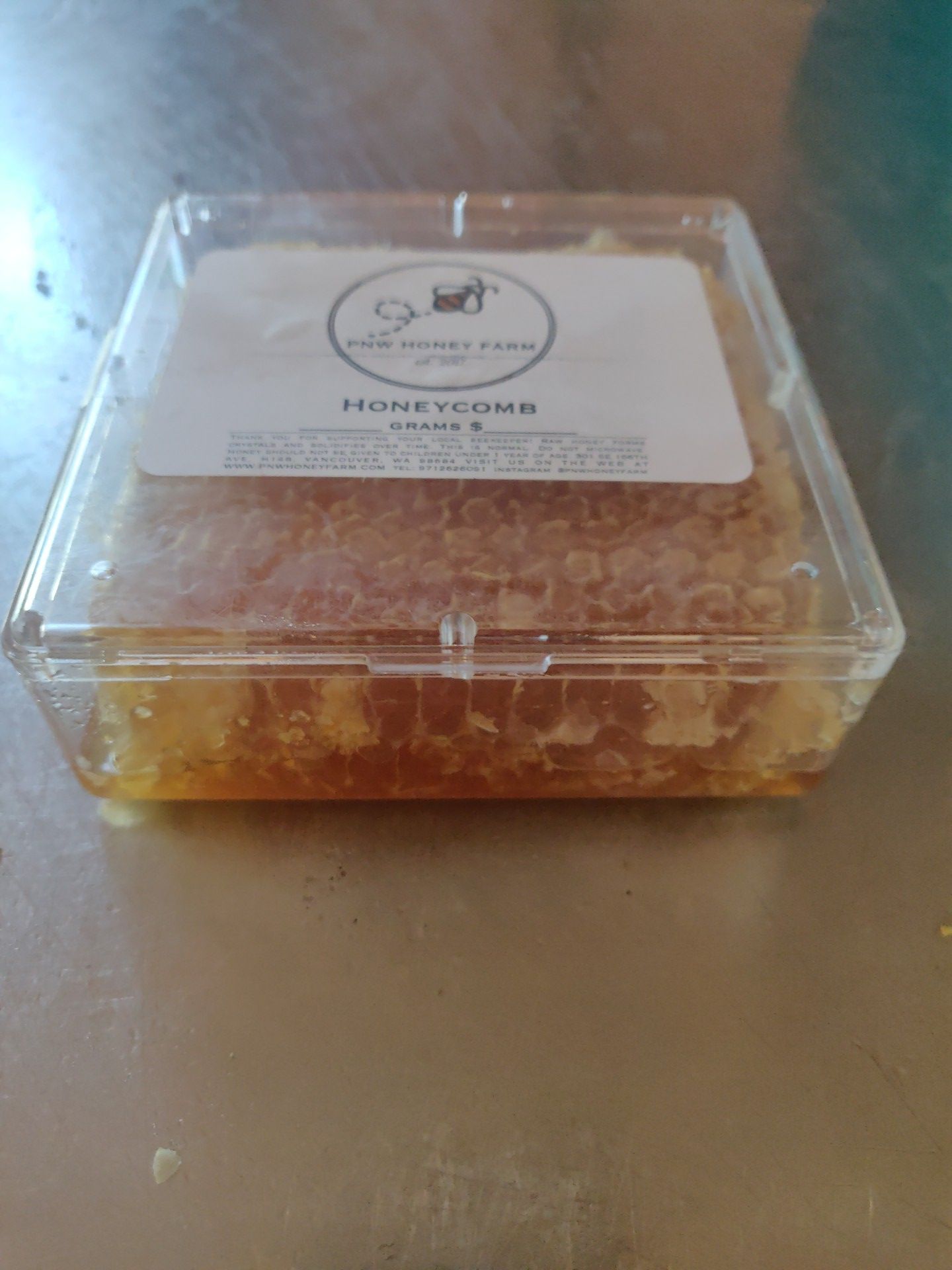 Honey comb raw