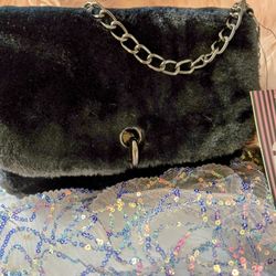 Authentic GIĹDA PARIS Fur crossbody