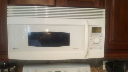 GE Profile microwave