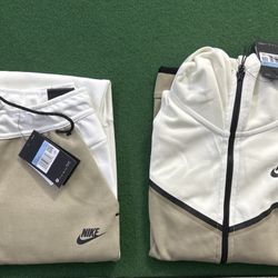 Nike Tech Set