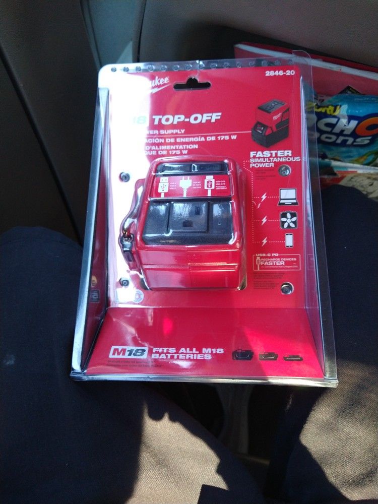 Milwaukee M18 Top Off 175W Power Supply Brand New