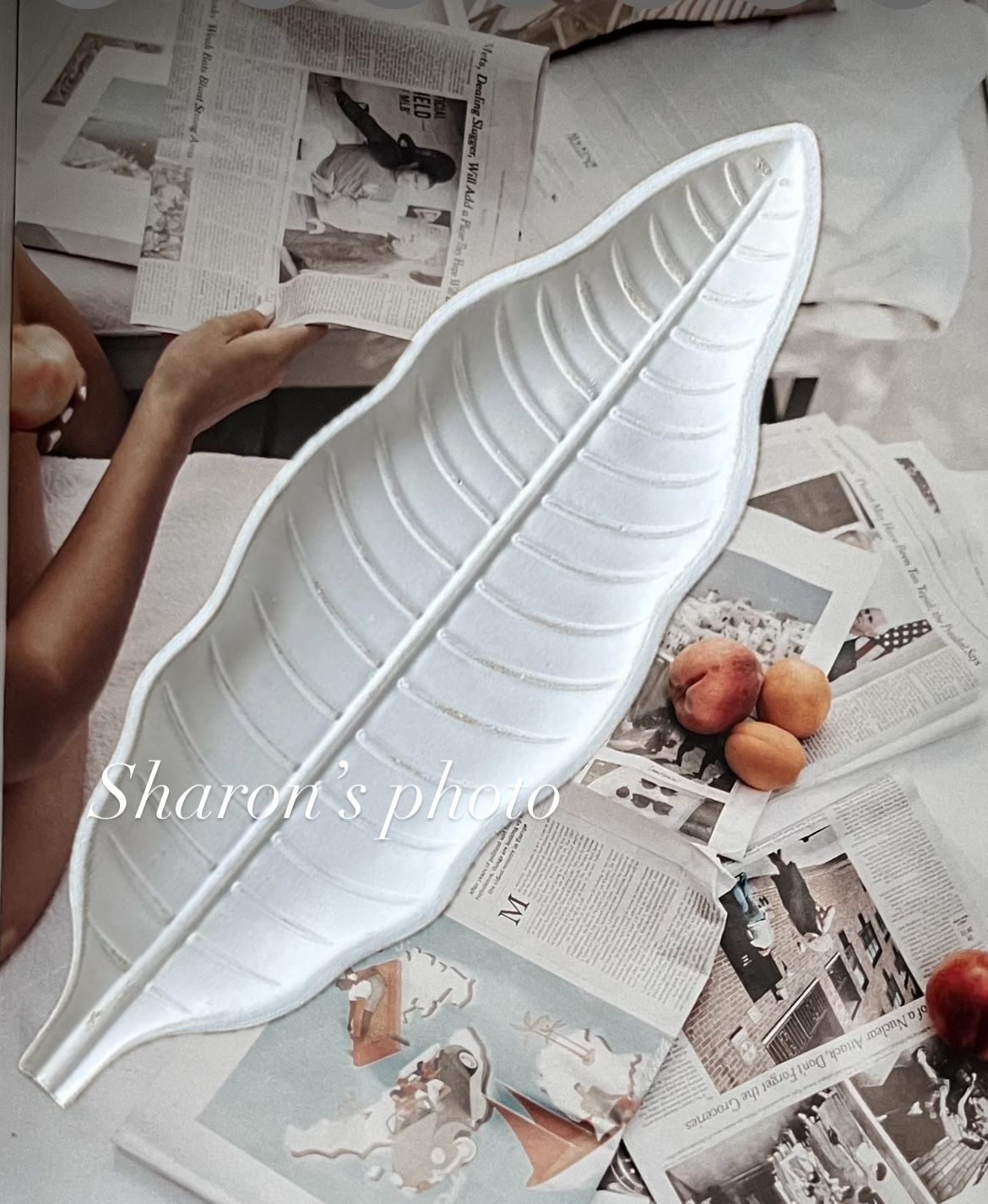 White Leaf Serving Tray