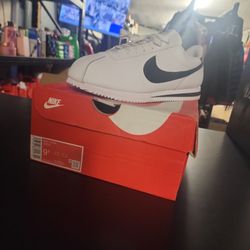 Nike Cortez