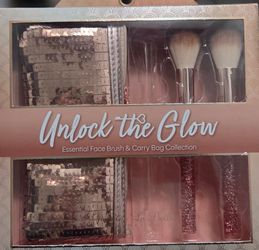 Make up brushes & bag