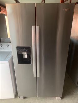 Whirlpool Stainless Steel Refrigerator And Freezer