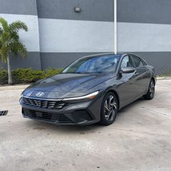 2025 Hyundai Elantra