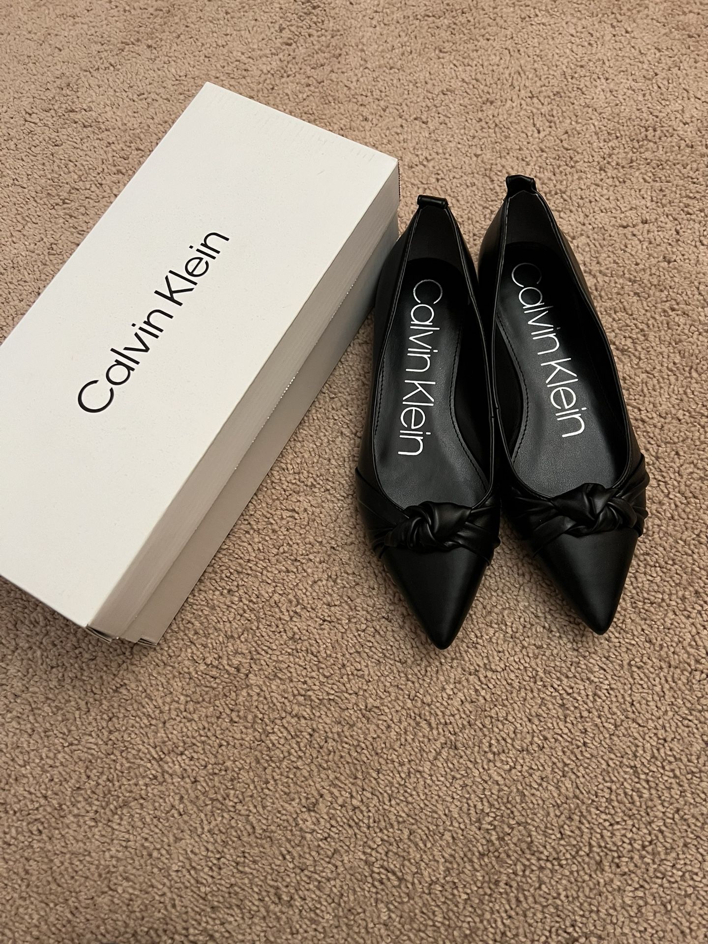 Calvin Klein Women’s Size 5.5 Pointy Flats
