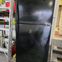 Whirlpool 18.5 cu ft refrigerator