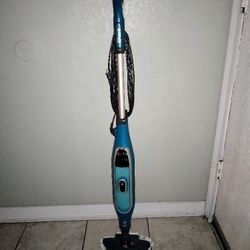 Used few times/Shark Genius Steam Pocket mop+pads