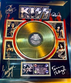 Fully Authenticated and Signed Kiss 24k gold Vinyl