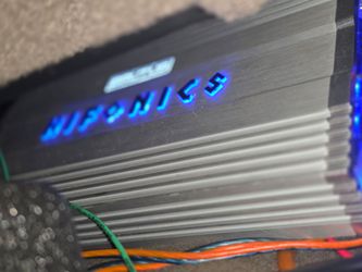Brutis hifonics 2500 watt amp