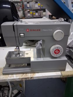 SINGER Heavy-Duty Sewing Machine For Sale