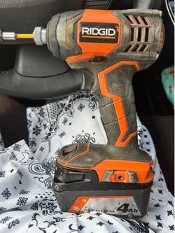 Ridgid drill set with charger