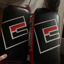 Combat Corner Muy Thai Pads 