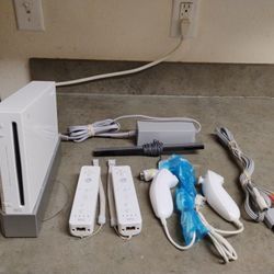 Nintendo Wii Console, W/2 Controllers, 2 Nunchucks, Cables, Tested, Working.