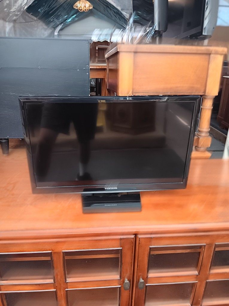 Samsung UN24H4000 $45 Obo