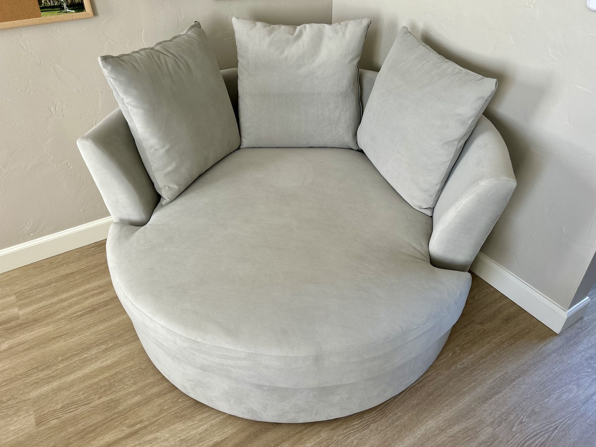 Oversized Swivel Chair/Couch - Like New