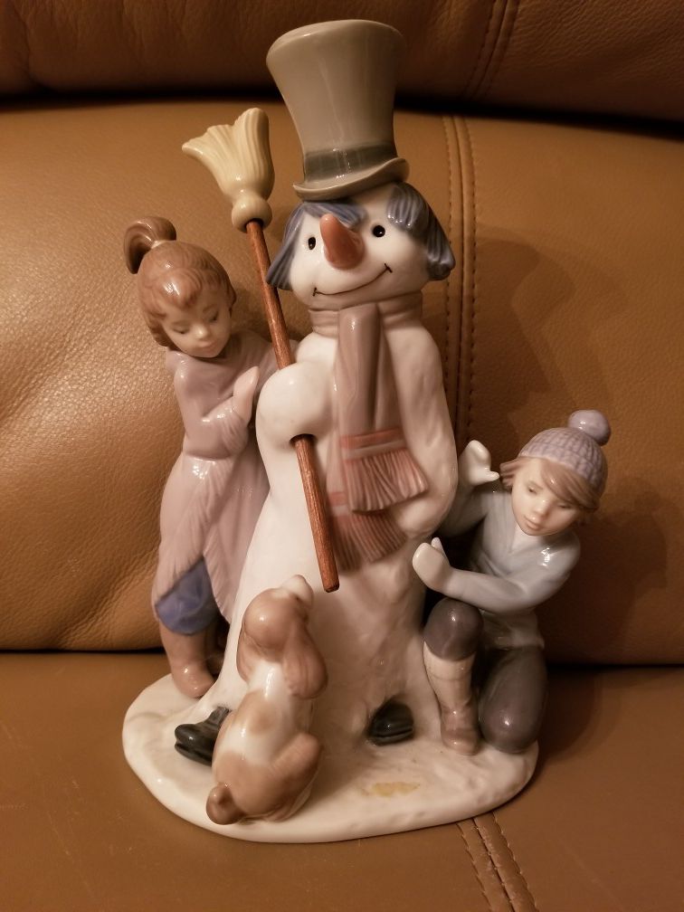 Lladro Snowman figurine