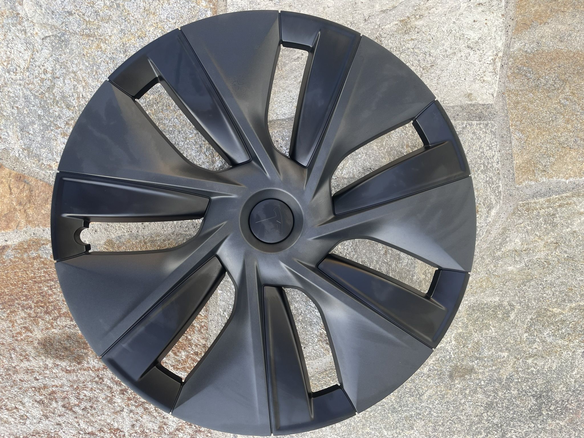 *NEW* Tesla Rims - 2024 Model Y Gemini Wheel Cover (4 total) Retails at $45/each selling for $30/each ($60 savings!)
