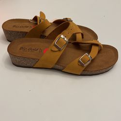 Bio Gold Sandals for Sale in San Antonio TX OfferUp